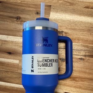 NWT Stanley 40oz. Quencher H2.0 Tumbler- Iris